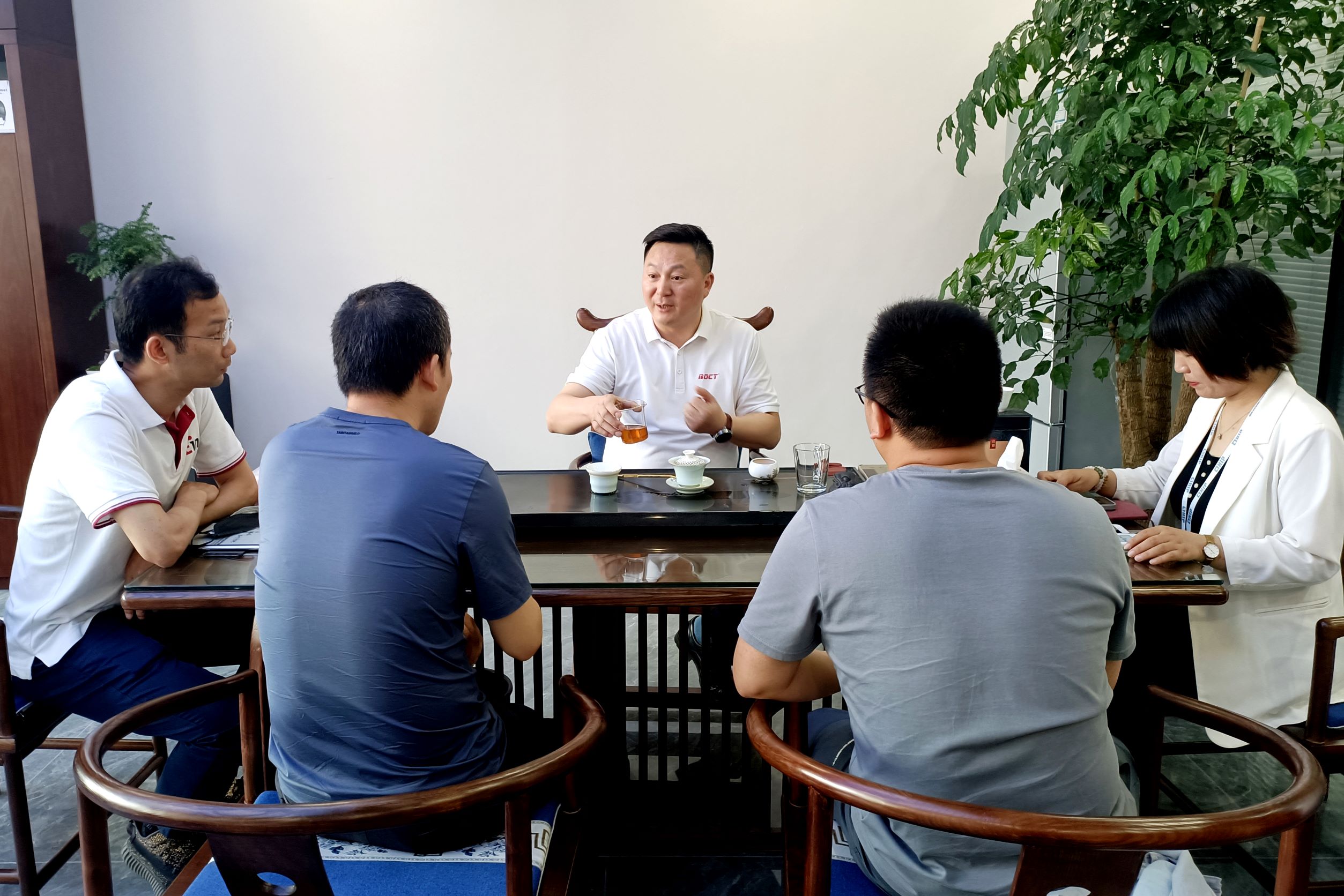 合肥星空物联参观尊龙中国科技