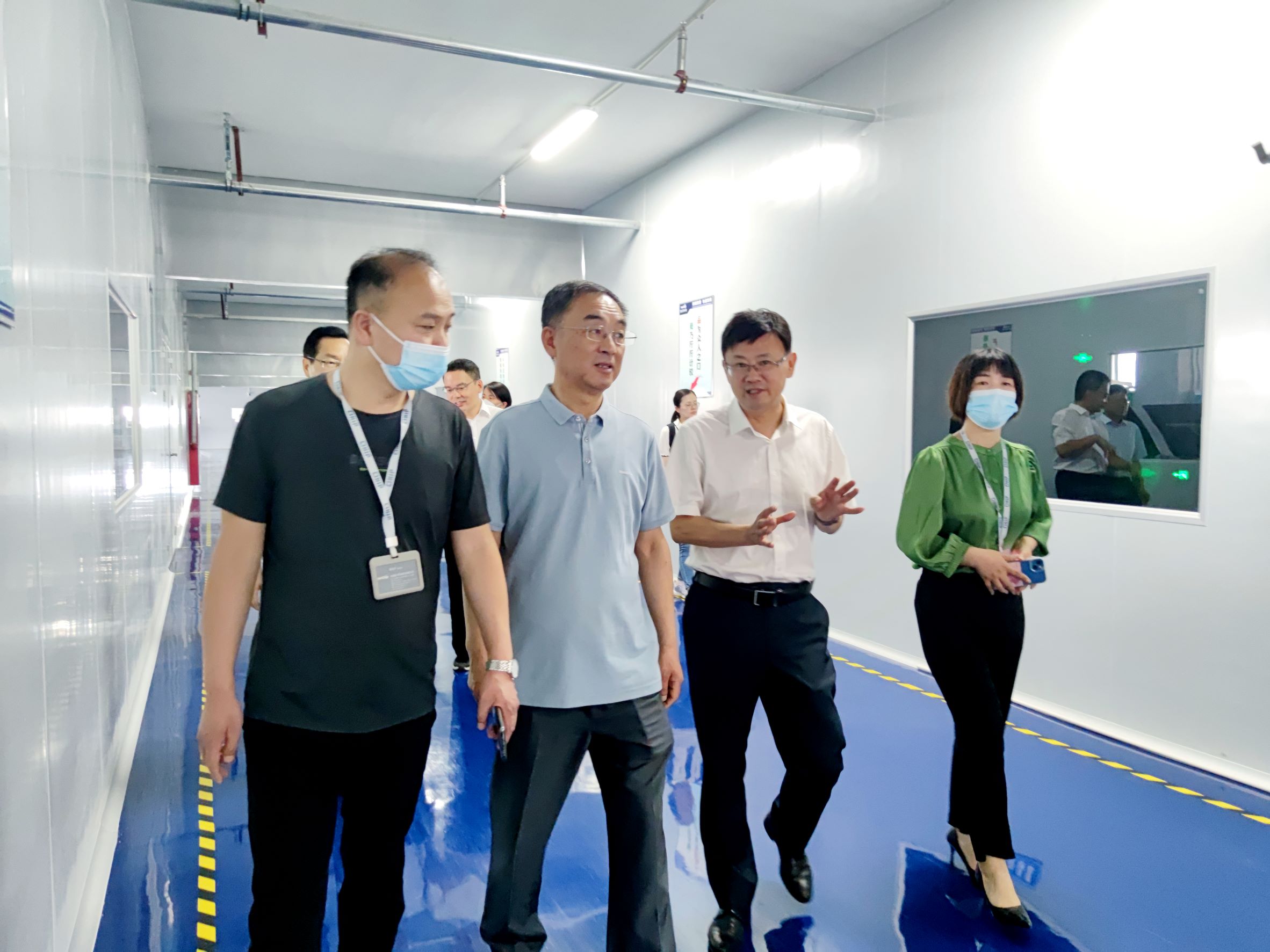 省生态环境督查组莅临尊龙中国科技 (6)